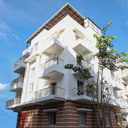 Treebo Trend White Mg Hotell Bangalore Eksteriør bilde