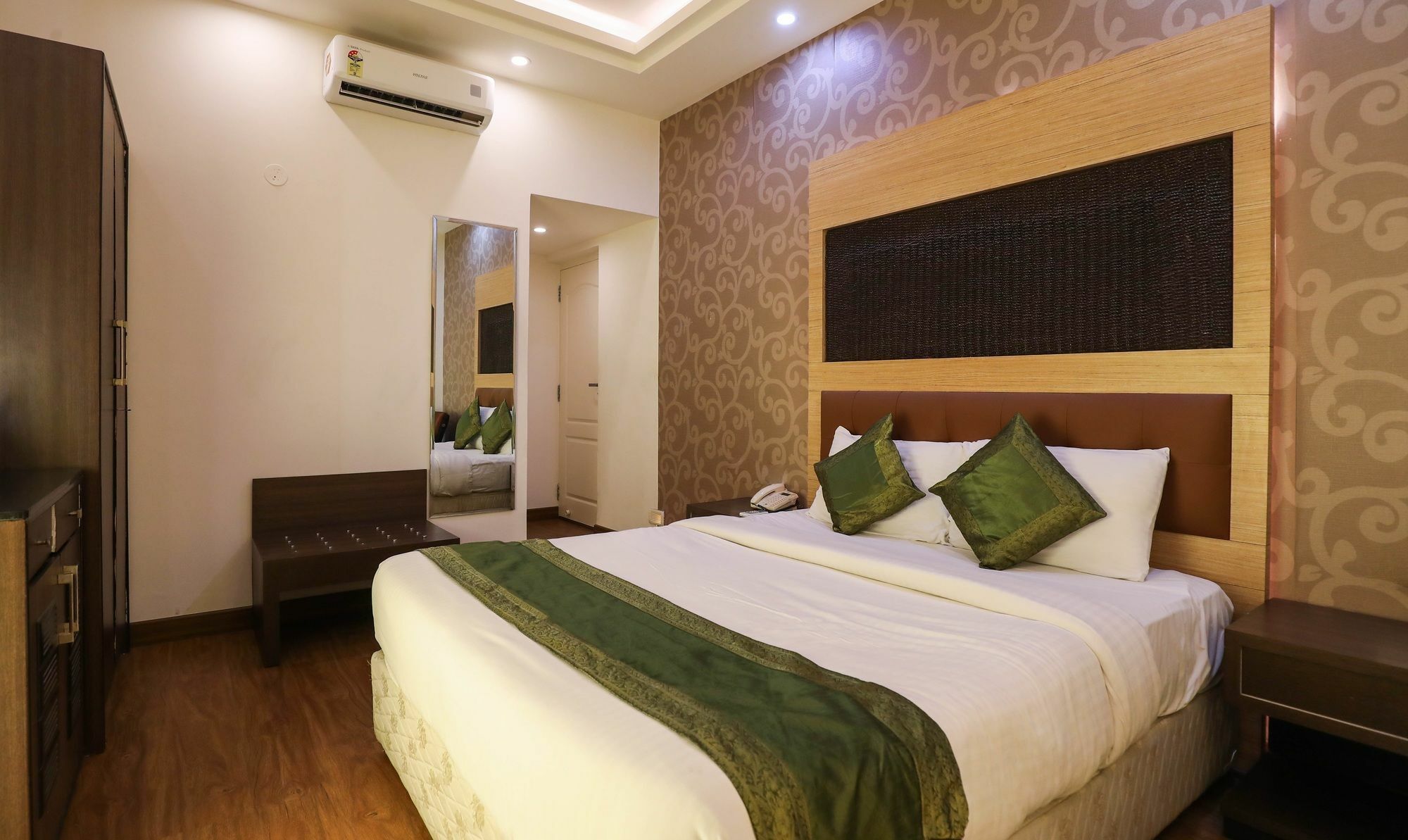 Treebo Trend White Mg Hotell Bangalore Eksteriør bilde